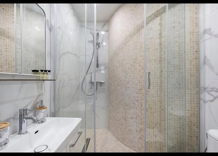 Jolie Cosy Proche Sur Juan Les Pins * Antibes